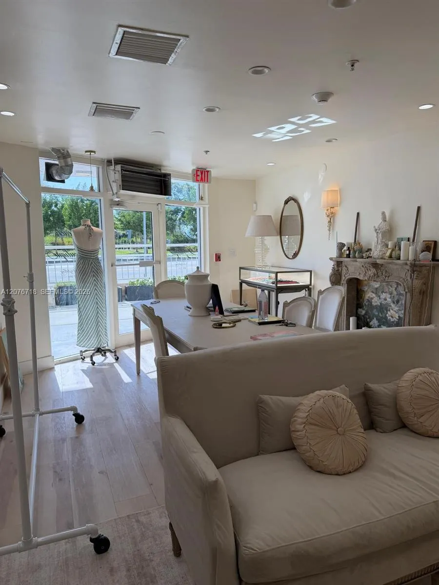 Foto de propiedad en 1701 Sunset Harbour Drive C102, Miami Beach, FL 33139 Miami Beach con MLS# 