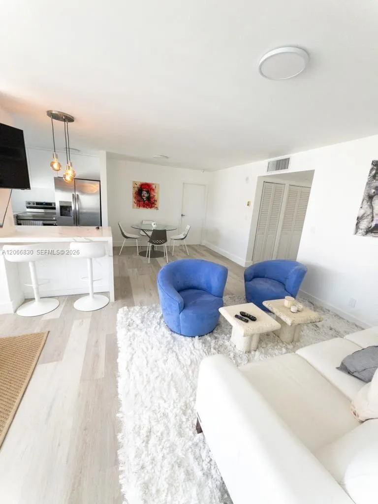 Foto de propiedad en 17011 N Bay Road 1005, Sunny Isles Beach, FL 33160 Sunny Isles Beach con MLS# 