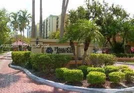 Alquilada 17021 N Bay Road 103, Sunny Isles Beach, FL 33160, Sunny Isles Beach, FL 33160