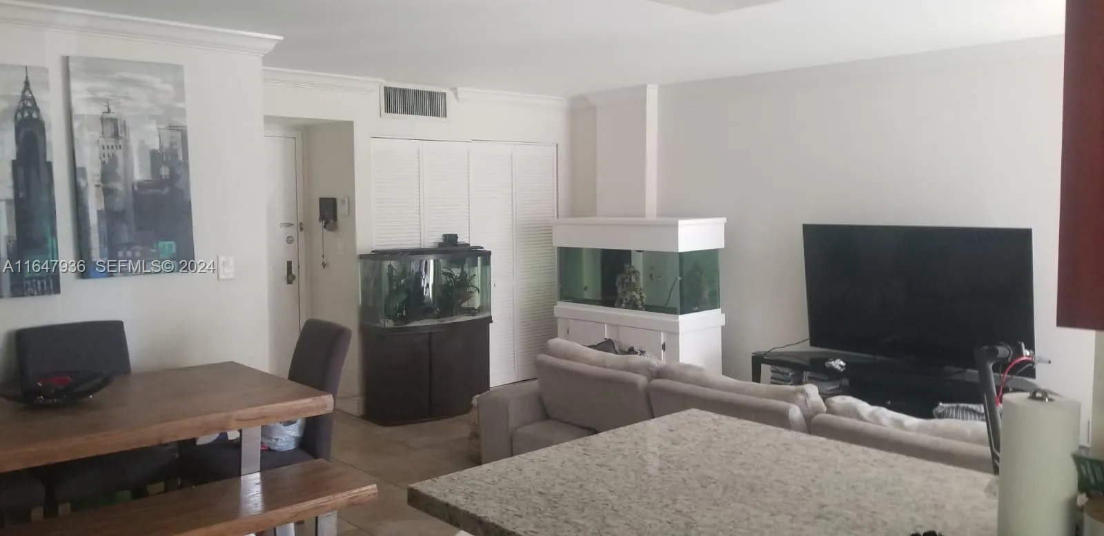 Foto de propiedad en 17021 N Bay Road 127, Sunny Isles Beach, FL 33160 Sunny Isles Beach con MLS# 