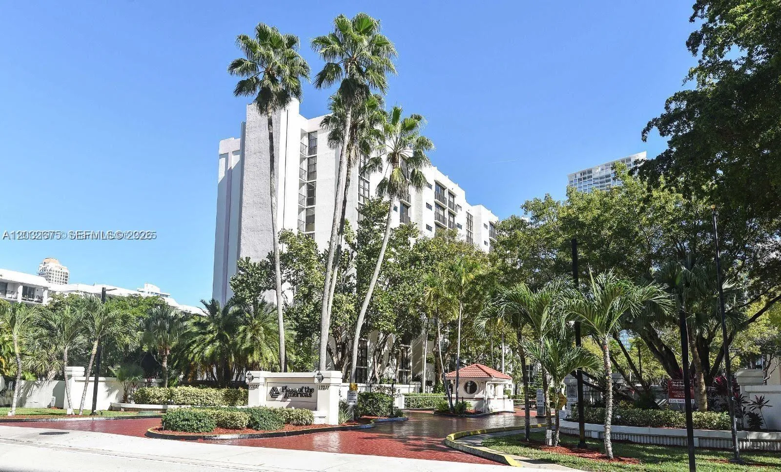 Foto de propiedad en 17021 N Bay Road 207, Sunny Isles Beach, FL 33160 Sunny Isles Beach con MLS# 