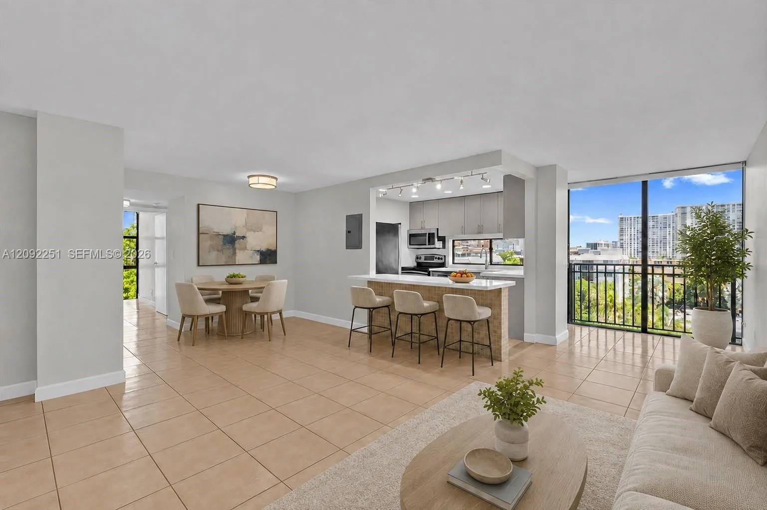 En Renta 17021 N Bay Road 705, Sunny Isles Beach, FL 33160, Sunny Isles Beach, FL 33160