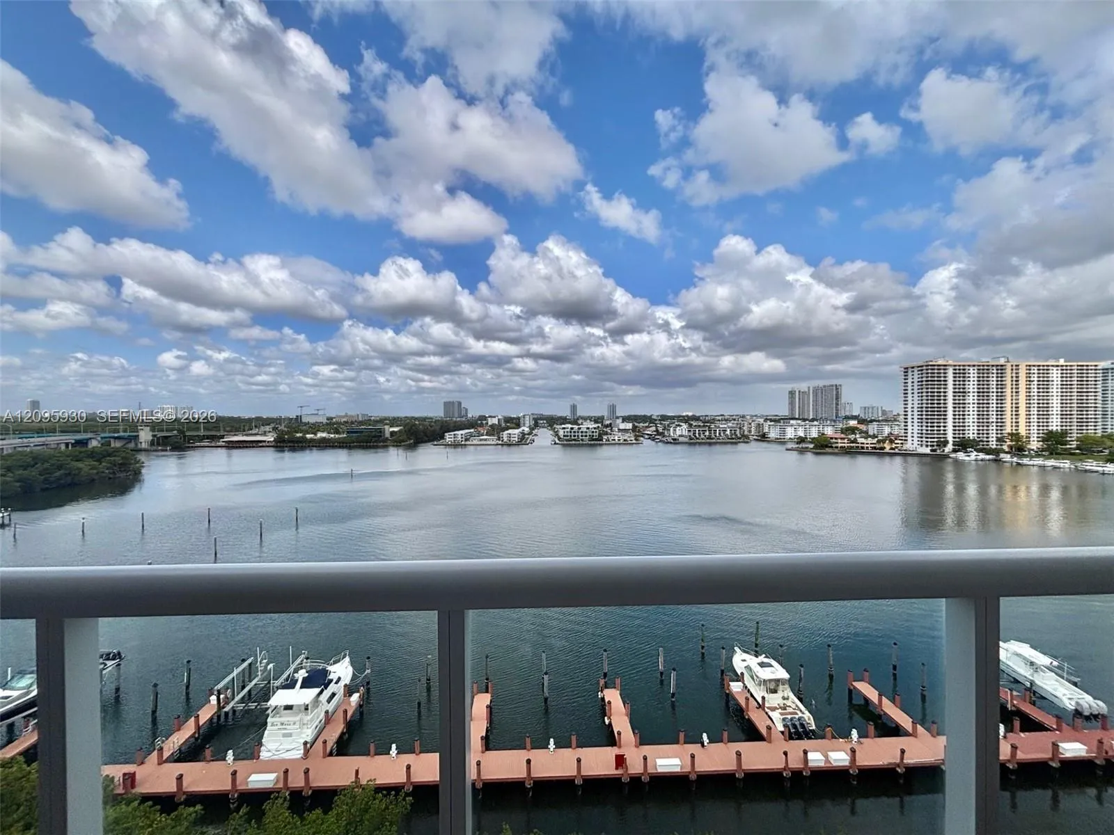 En Renta 17050 N Bay Road 1005, Sunny Isles Beach, FL 33160, Sunny Isles Beach, FL 33160