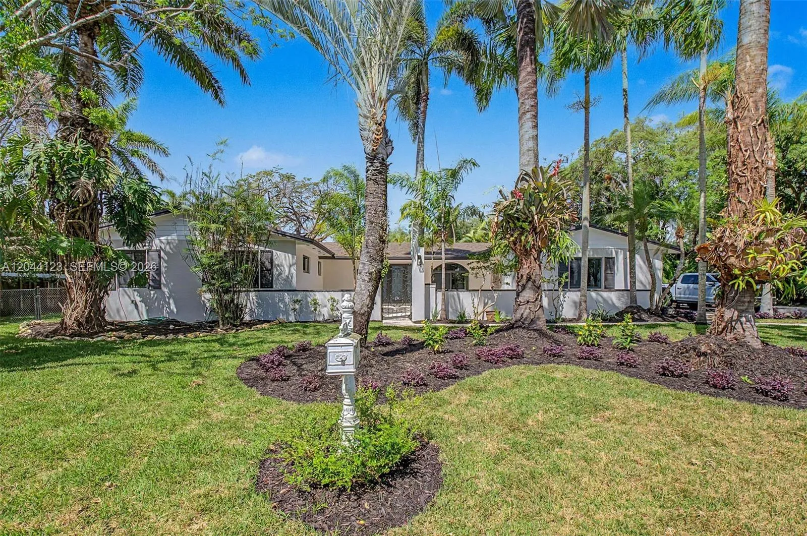 Alquilada 17050 SW 83rd Avenue, Palmetto Bay, FL 33157, Palmetto Bay, FL 33157