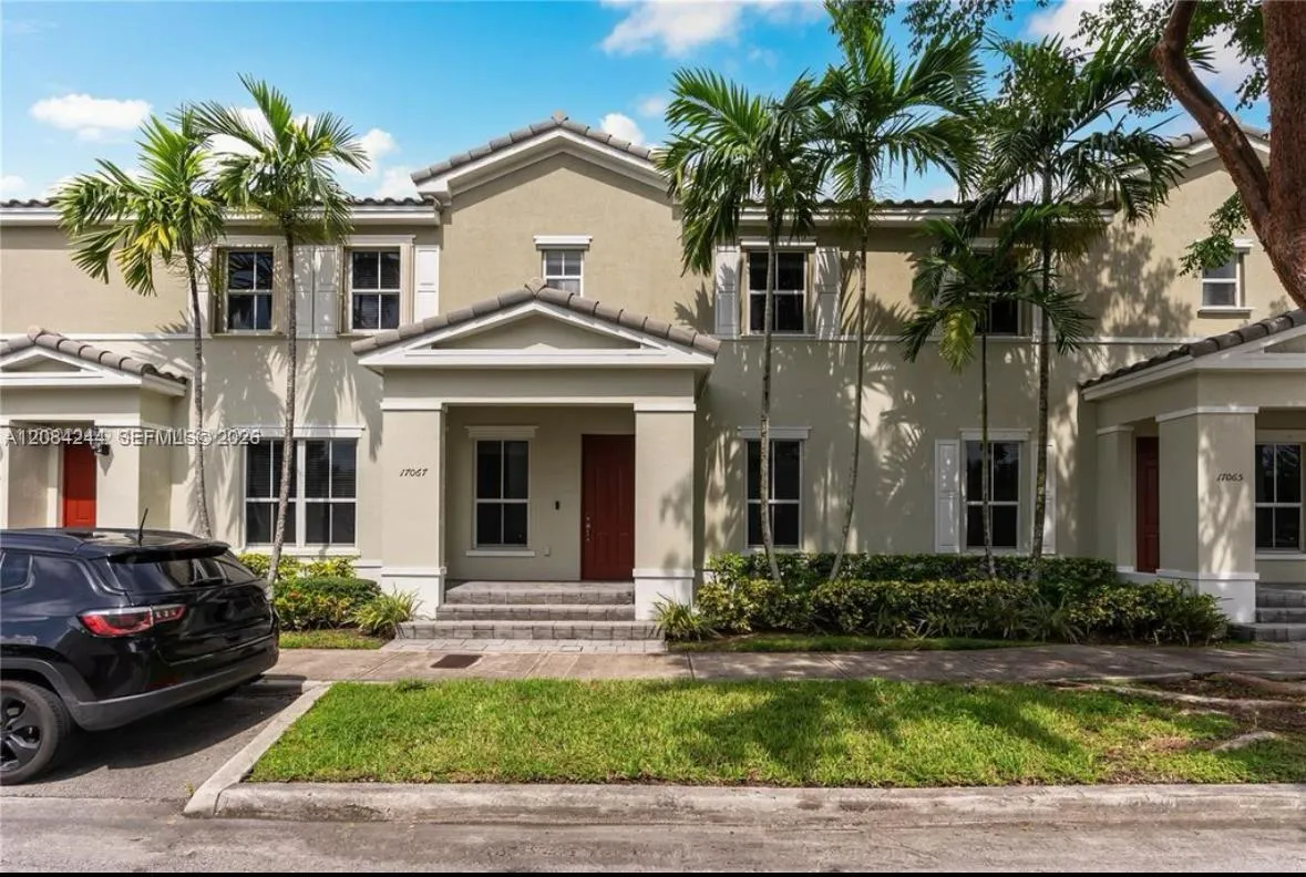 En Renta 17067 SW 93rd Street 17067, Miami, FL 33196, Miami, FL 33196