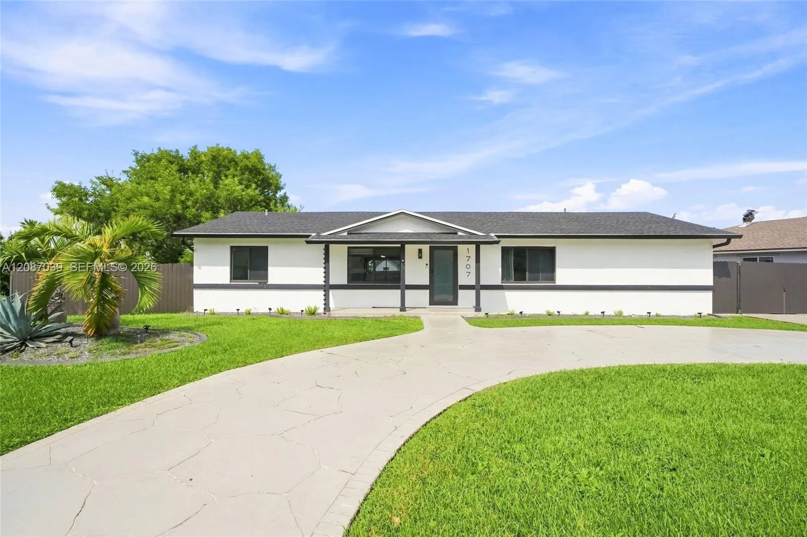 En Venta 1707 S Curlew Lane, Homestead, FL 33035, Homestead, FL 33035