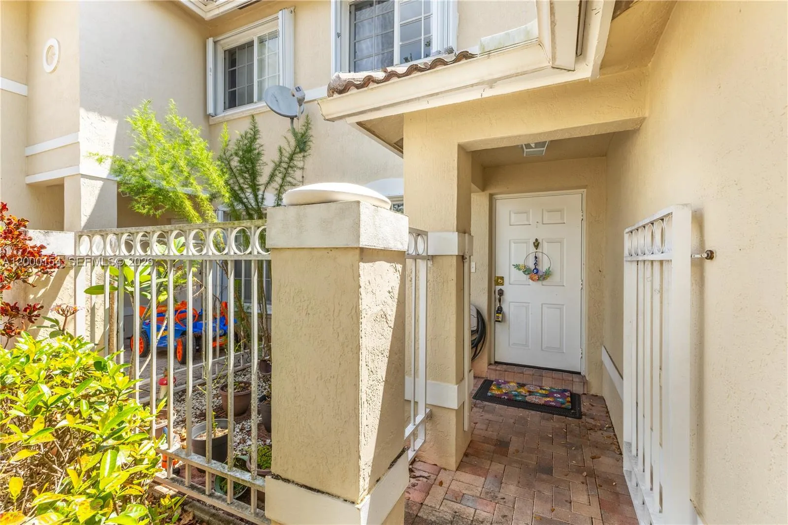 Vendido 17083 NW 23rd Street, Pembroke Pines, FL 33028, Pembroke Pines, FL 33028