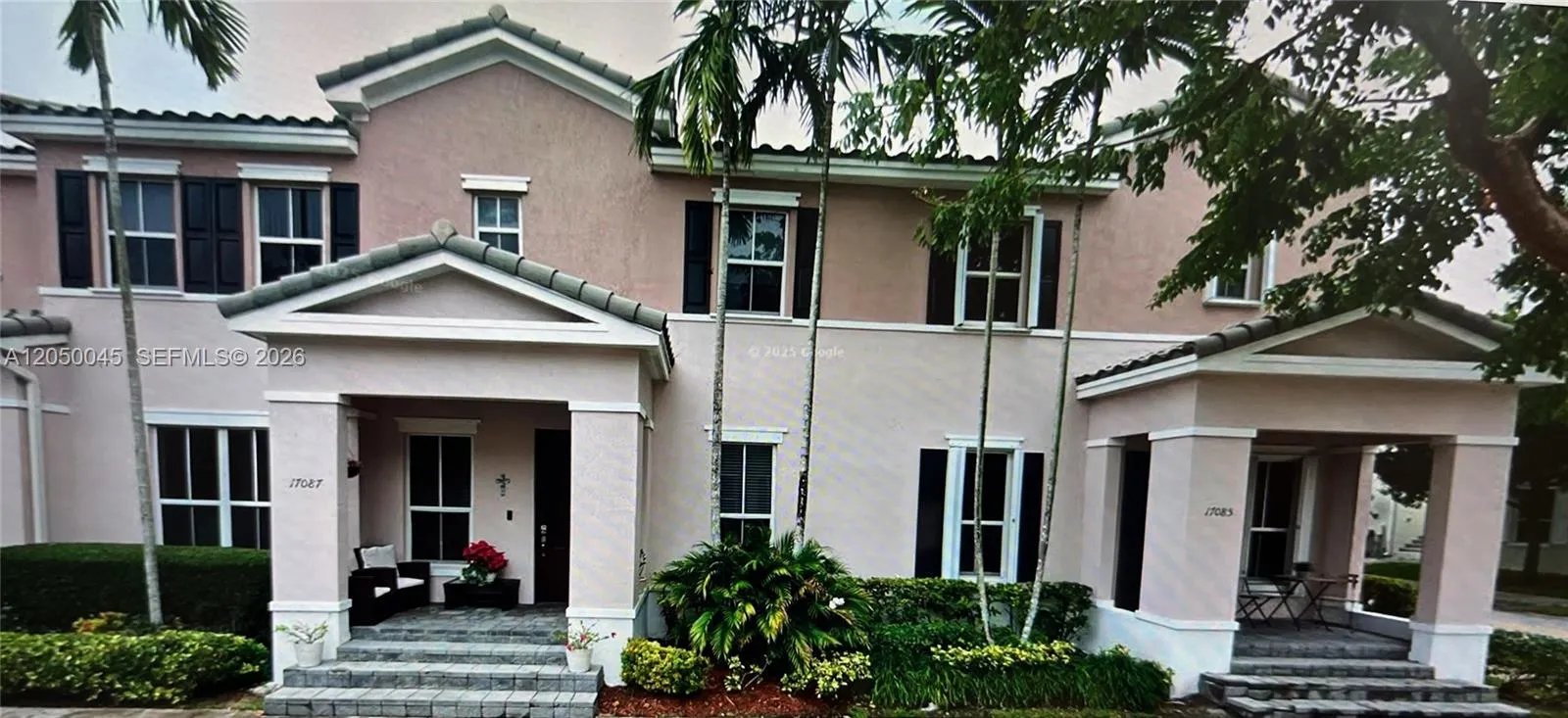 Foto de propiedad en 17087 SW 93rd Street, Miami, FL 33196 Miami con MLS# 