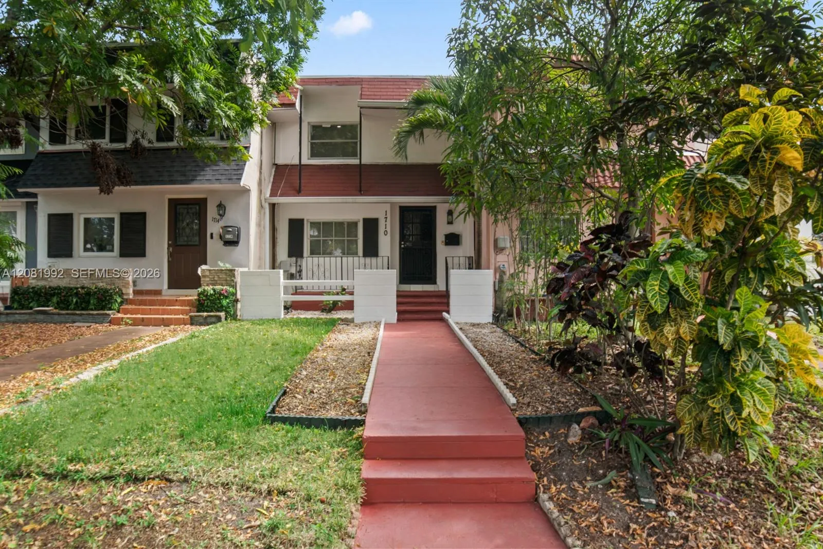 Foto de propiedad en 1710 NE 142nd Street 1710, North Miami, FL 33181 North Miami con MLS# 