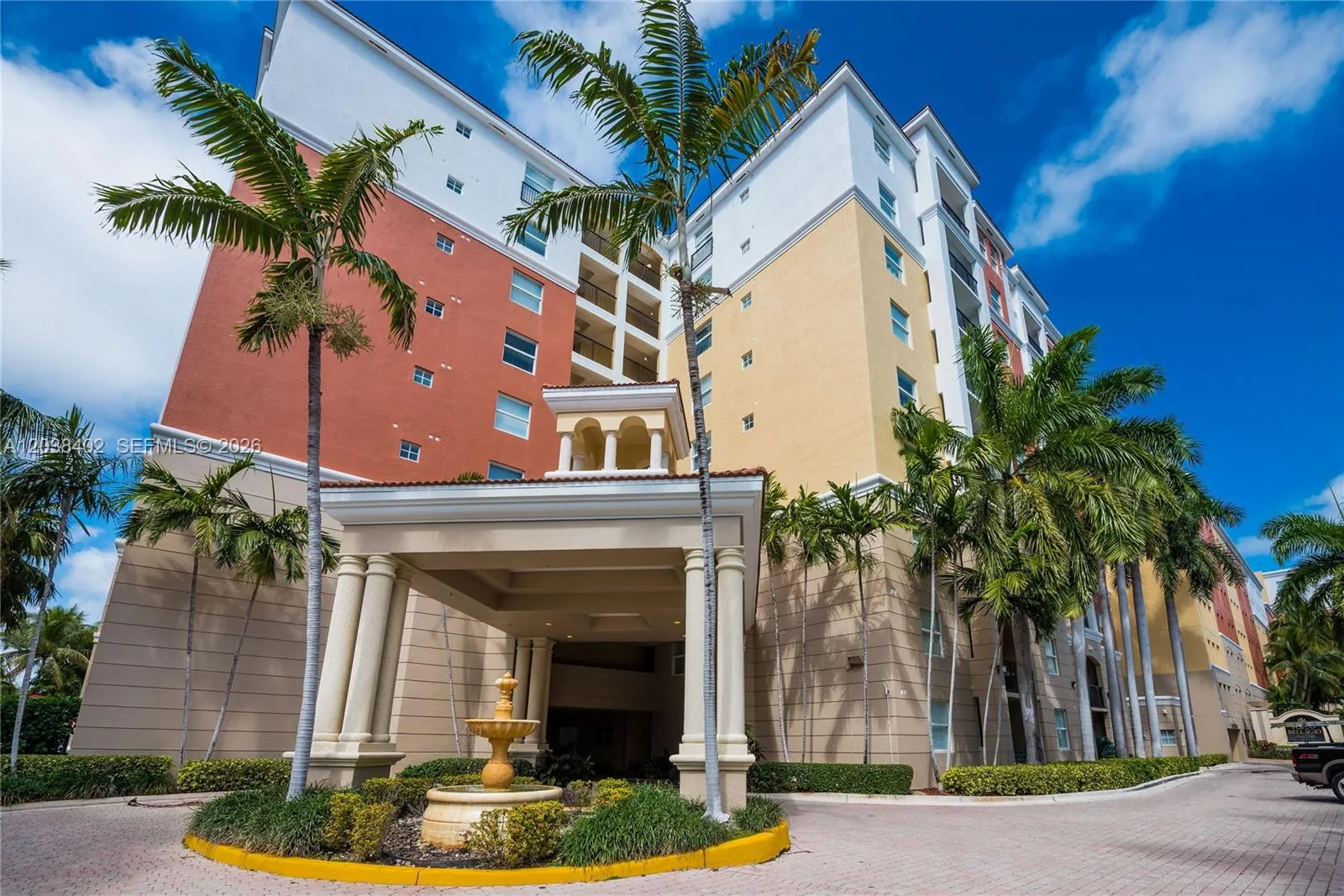Foto de propiedad en 17100 N Bay Road 1414, Sunny Isles Beach, FL 33160 Sunny Isles Beach con MLS# 
