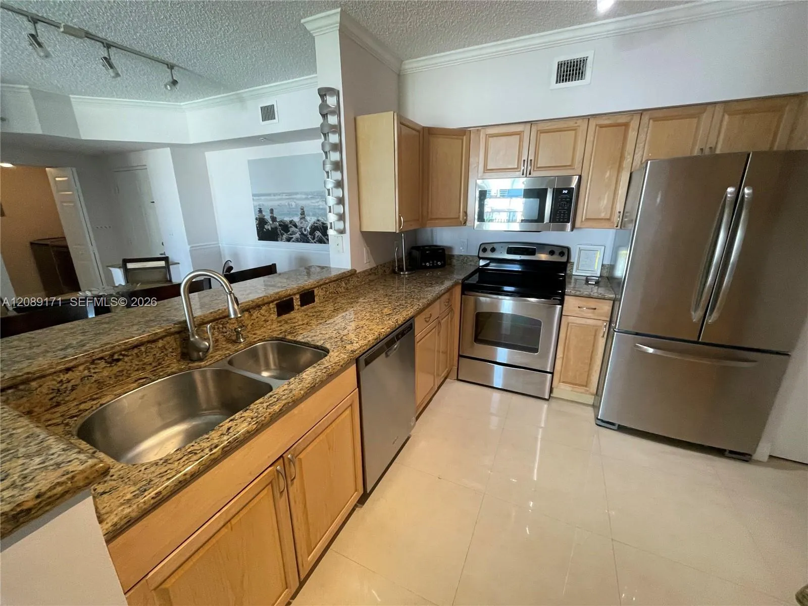 En Renta 17100 N Bay Road 1816, Sunny Isles Beach, FL 33160, Sunny Isles Beach, FL 33160