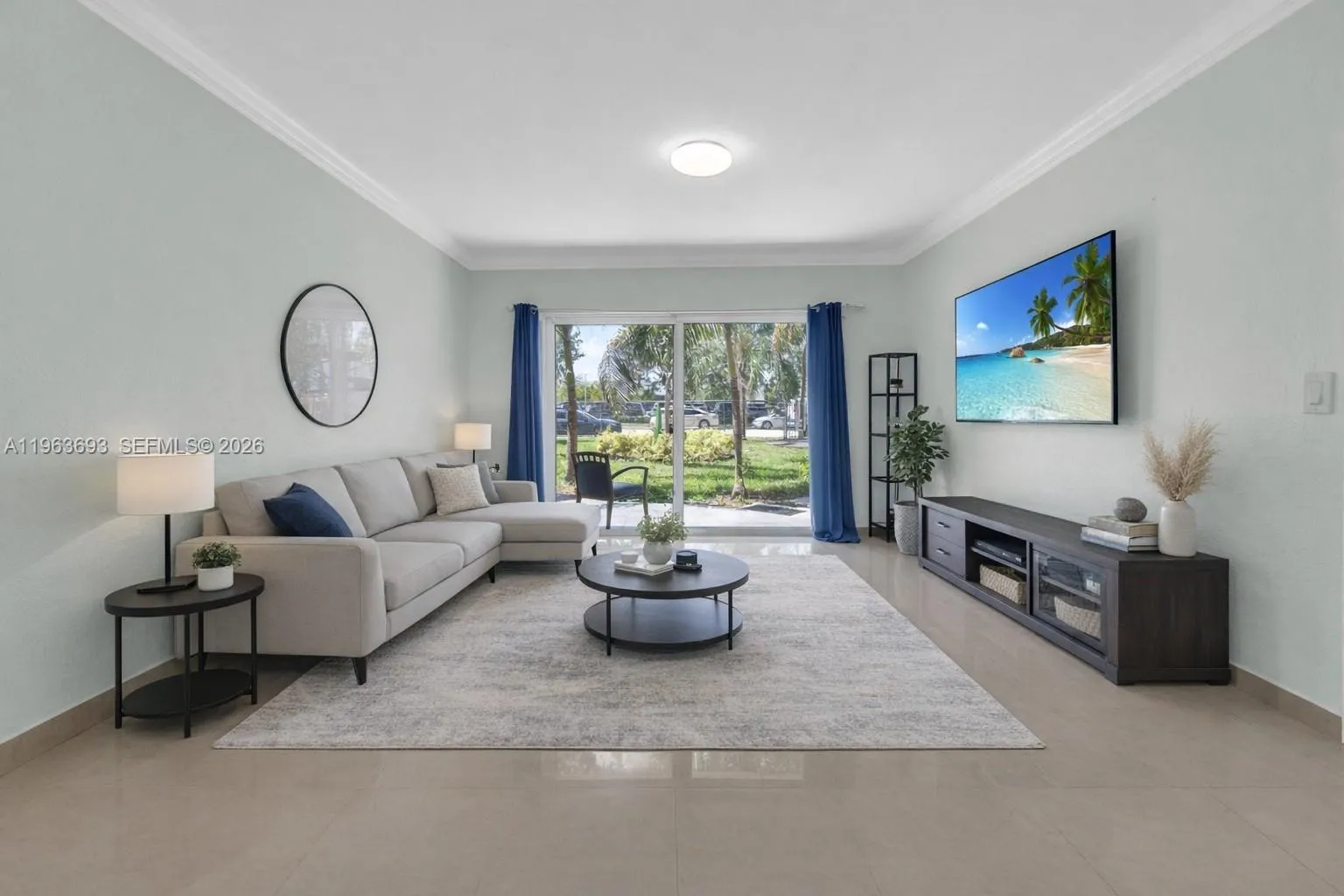 Foto de propiedad en 17101 NW 57th Avenue 110, Miami Gardens, FL 33055 Miami Gardens con MLS# 