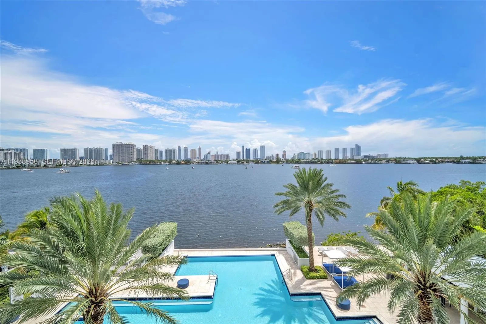En Venta 17111 Biscayne Boulevard 411, North Miami Beach, FL 33160, North Miami Beach, FL 33160