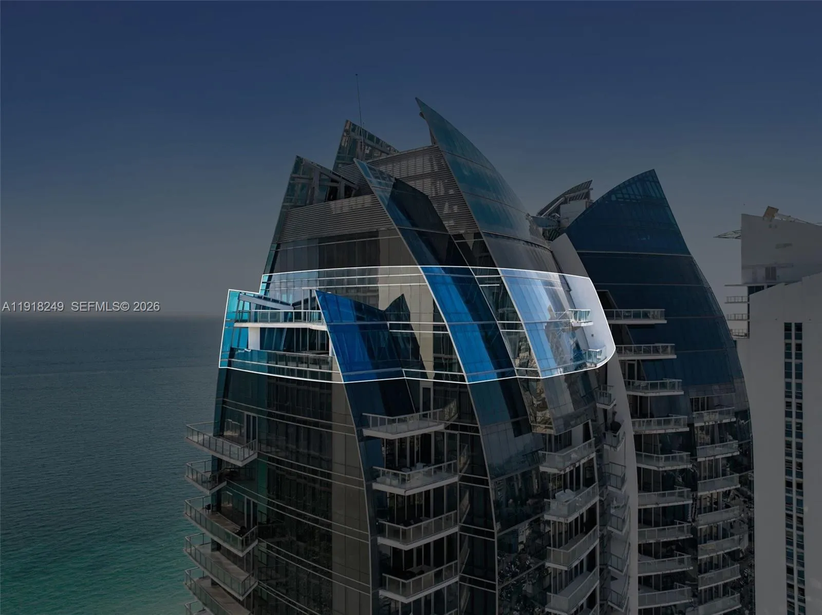 Foto de propiedad en 17121 Collins Avenue 4806, Sunny Isles Beach, FL 33160 Sunny Isles Beach con MLS# 