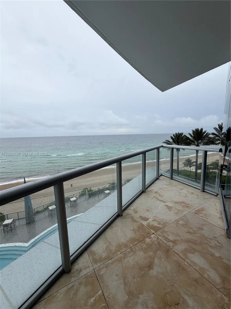 En Renta 17121 Collins Avenue 904, Sunny Isles Beach, FL 33160, Sunny Isles Beach, FL 33160