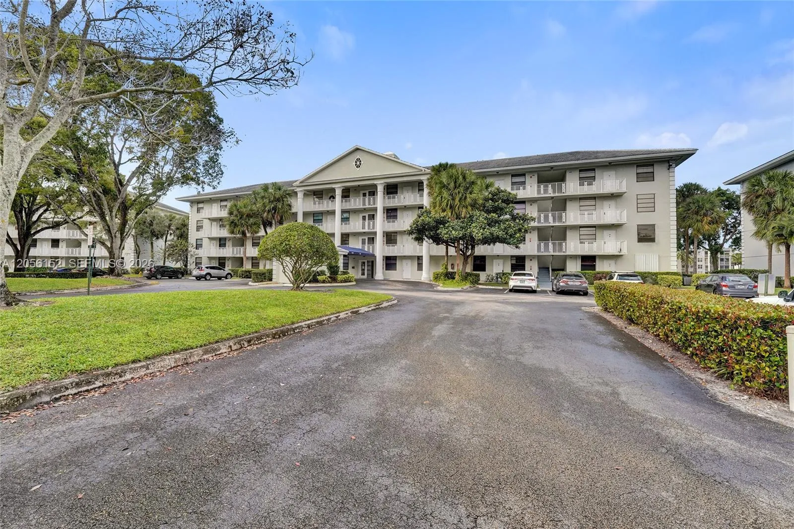Foto de propiedad en 1713 Whitehall Drive 304, Davie, FL 33324 Davie con MLS# 
