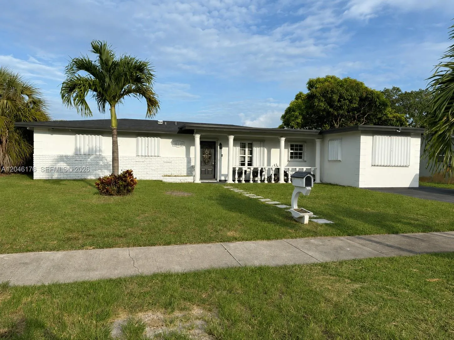 Foto de propiedad en 17130 NW 42nd Court, Miami Gardens, FL 33055 Miami Gardens con MLS# 