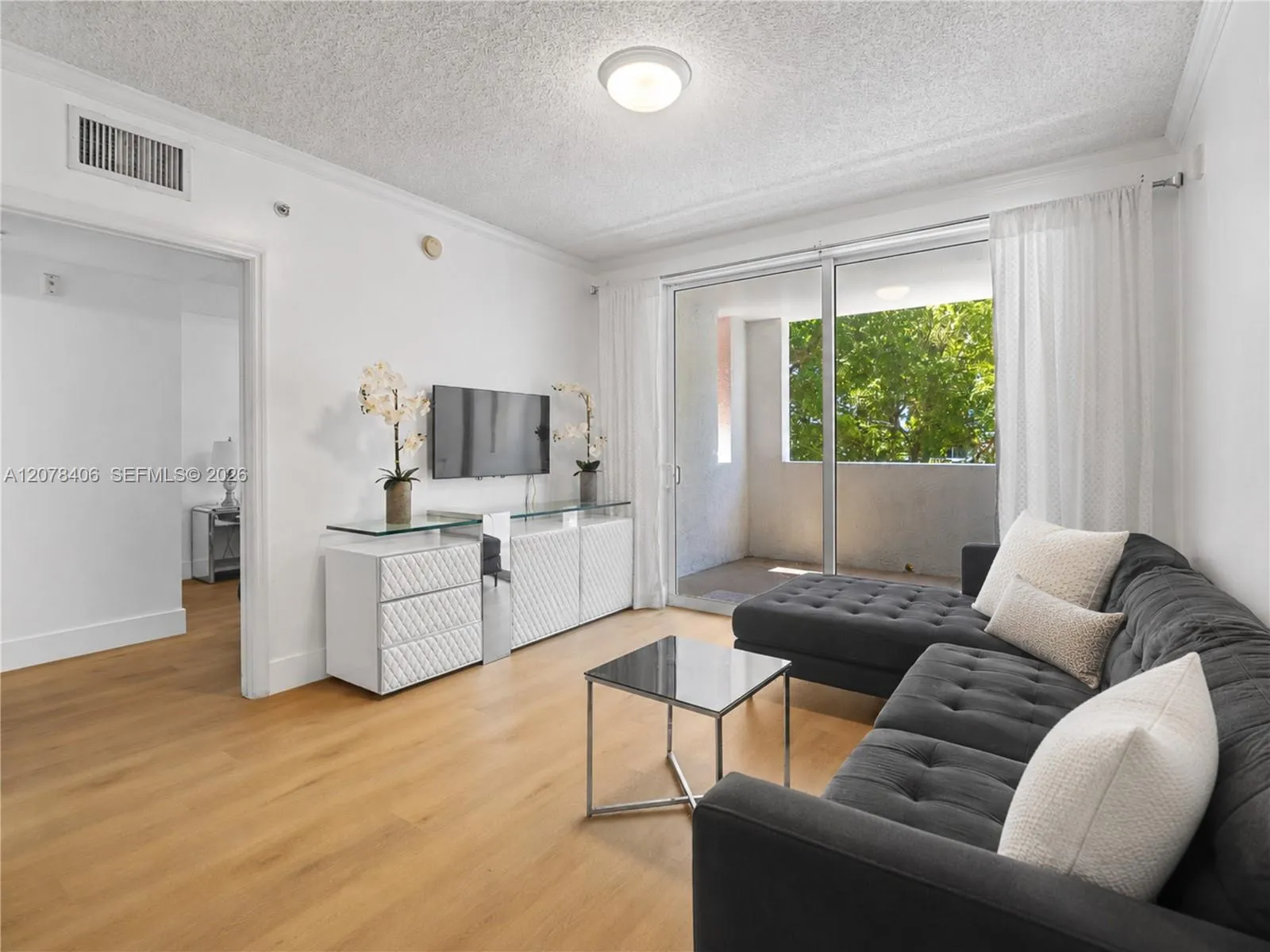 Foto de propiedad en 17145 N Bay Road 4311, Sunny Isles Beach, FL 33160 Sunny Isles Beach con MLS# 