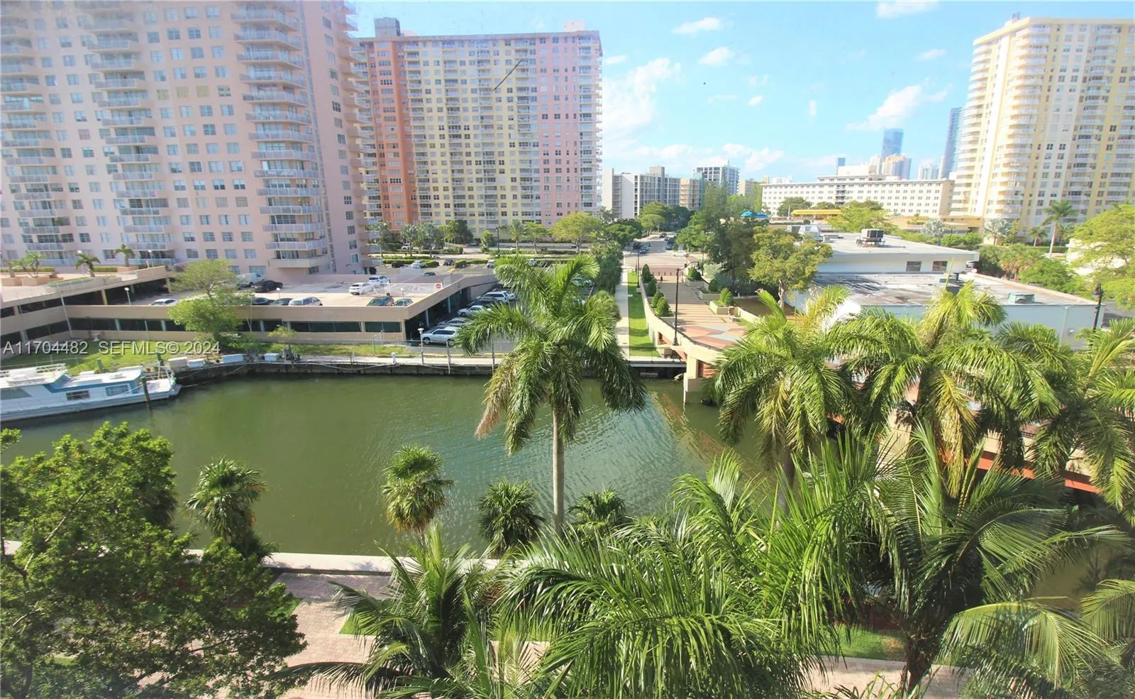 Foto de propiedad en 17150 N Bay Road 2612, Sunny Isles Beach, FL 33160 Sunny Isles Beach con MLS# 