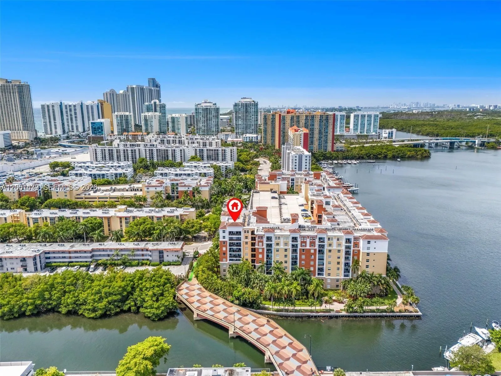 Foto de propiedad en 17150 N Bay Road 2814, Sunny Isles Beach, FL 33160 Sunny Isles Beach con MLS# 