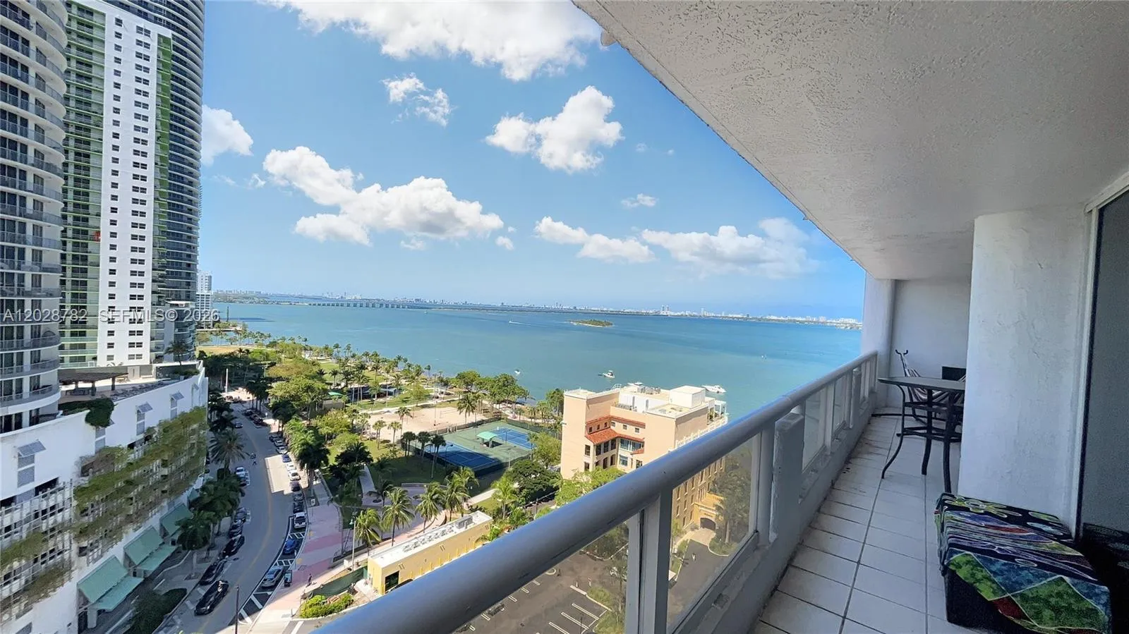 Foto de propiedad en 1717 N Bayshore Drive A-1951, Miami, FL 33132 Miami con MLS#