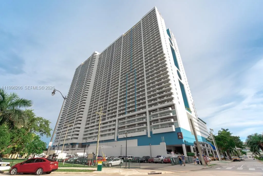 Foto de propiedad en 1717 N Bayshore Drive A-2254, Miami, FL 33132 Miami con MLS#