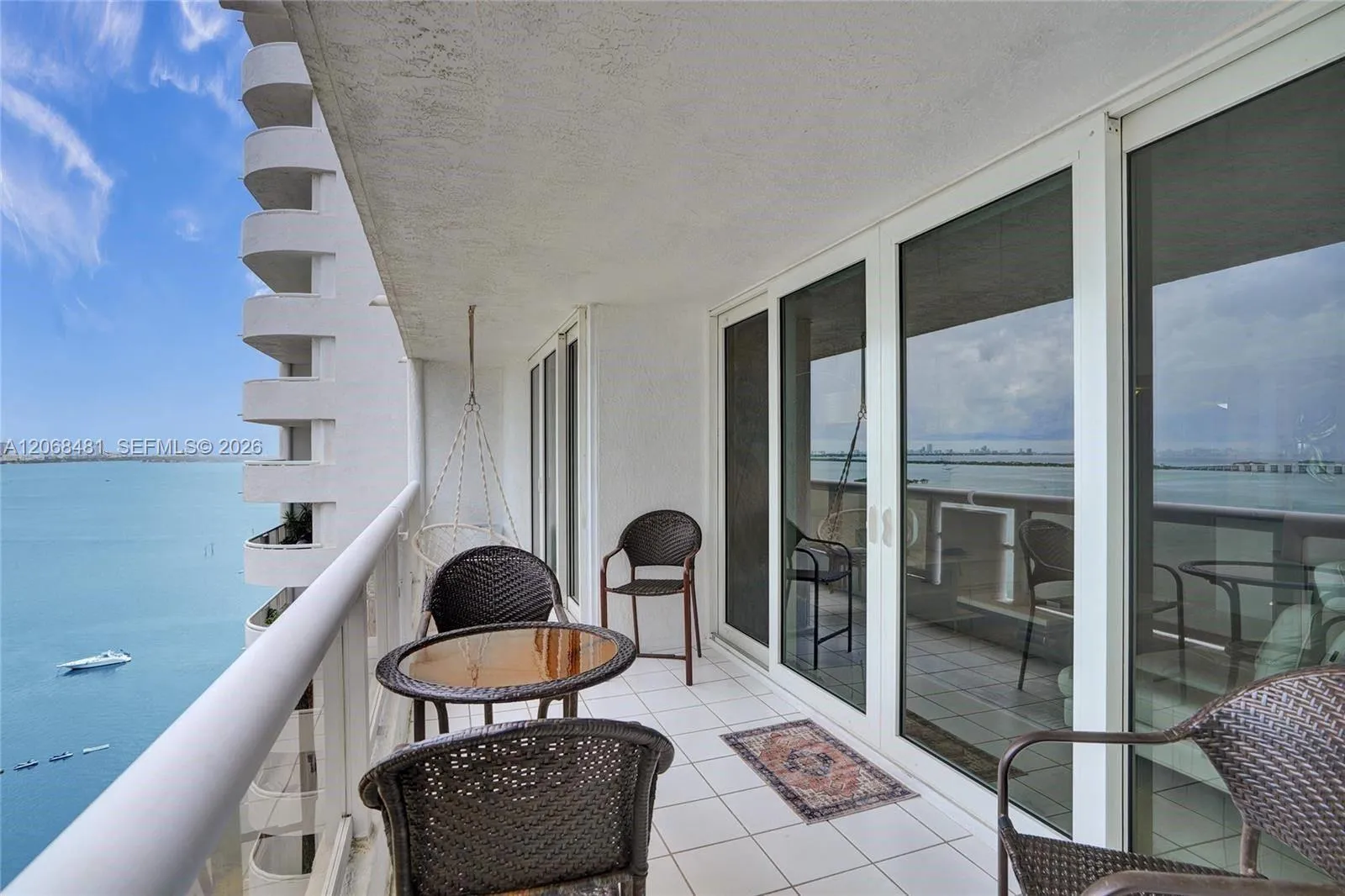 En Renta 1717 N Bayshore Drive A-2440, Miami, FL 33132, Miami, FL 33132
