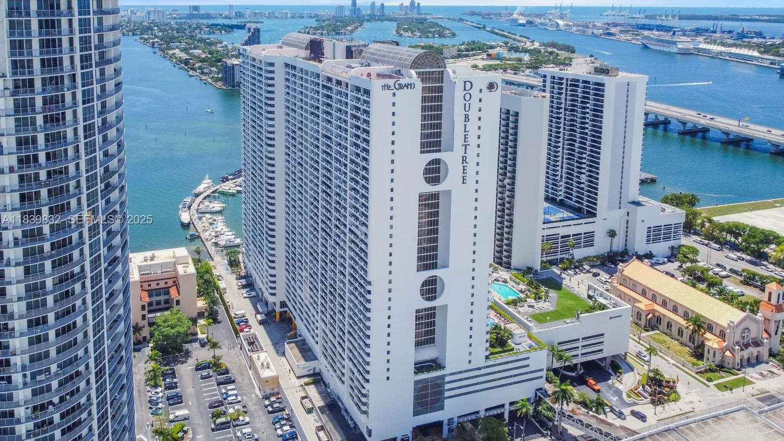 Foto de propiedad en 1717 N Bayshore Drive A-2635, Miami, FL 33132 Miami con MLS#