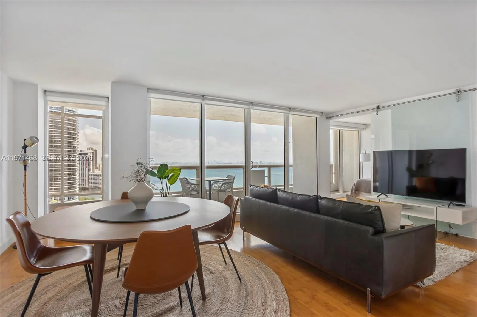 Foto de propiedad en 1717 N Bayshore Drive A-2740, Miami, FL 33132 Miami con MLS#