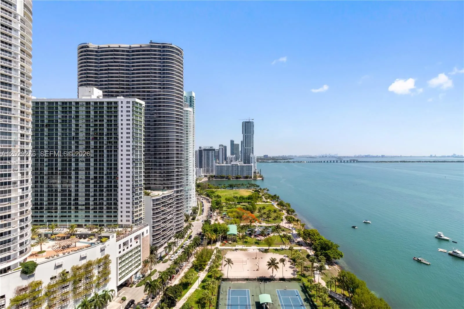 Foto de propiedad en 1717 N Bayshore Drive A-2837, Miami, FL 33132 Miami con MLS#