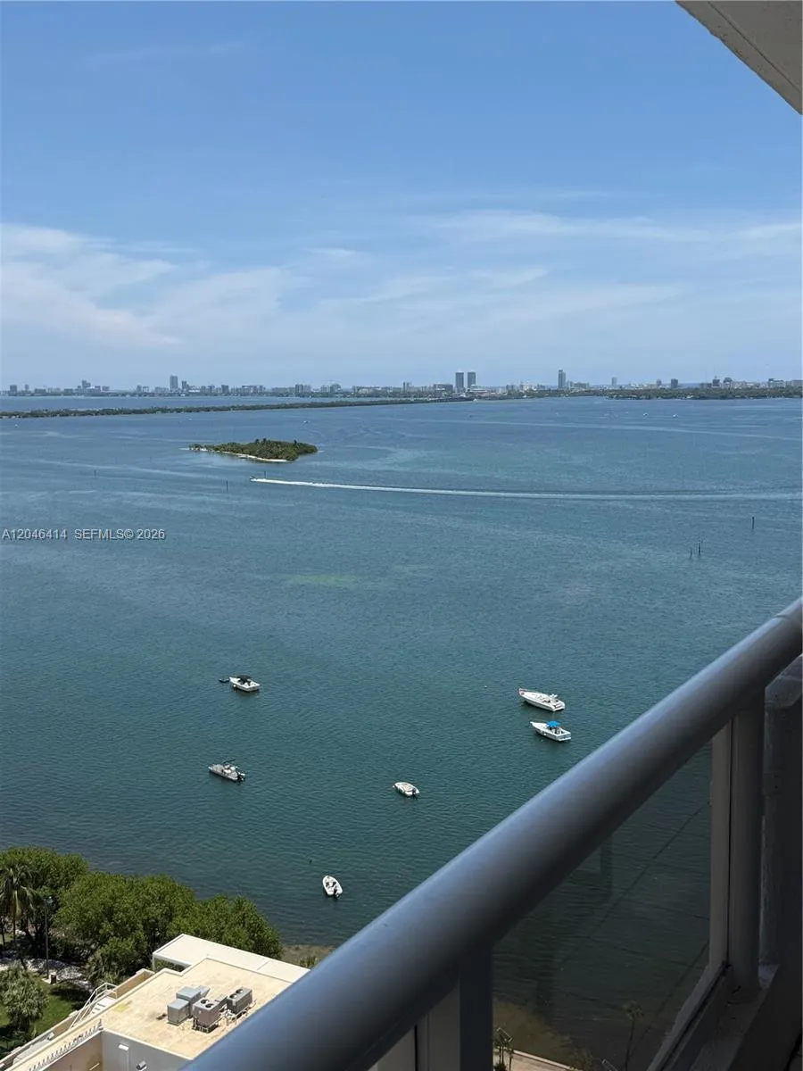 Foto de propiedad en 1717 N Bayshore Drive A-2847, Miami, FL 33132 Miami con MLS#