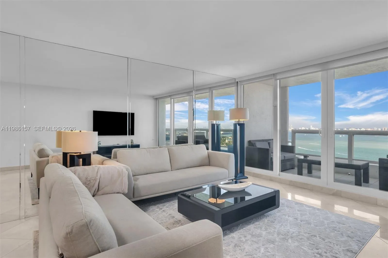 Foto de propiedad en 1717 N Bayshore Drive A-3332, Miami, FL 33132 Miami con MLS#