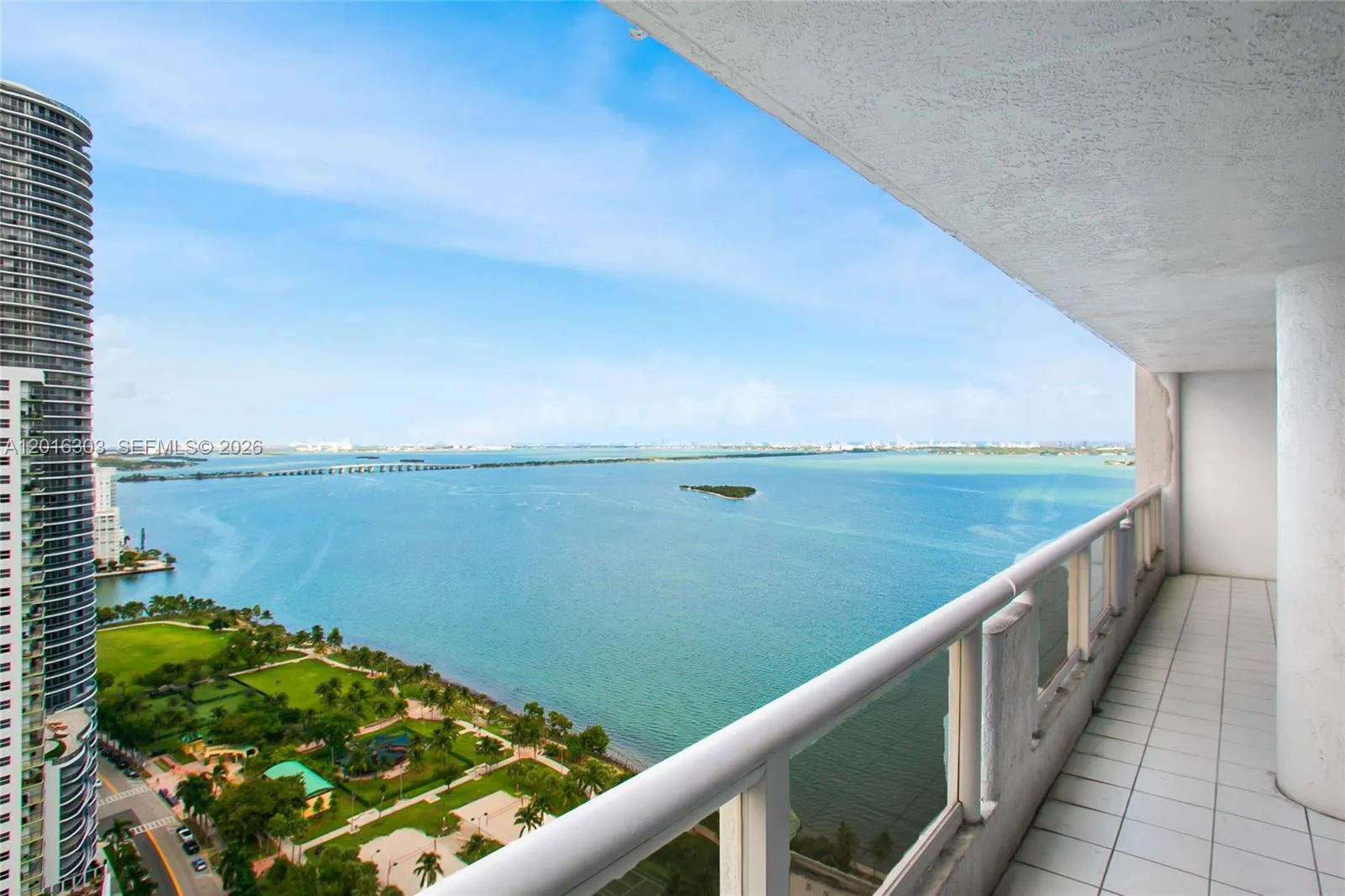 Foto de propiedad en 1717 N Bayshore Drive A-3751, Miami, FL 33132 Miami con MLS#