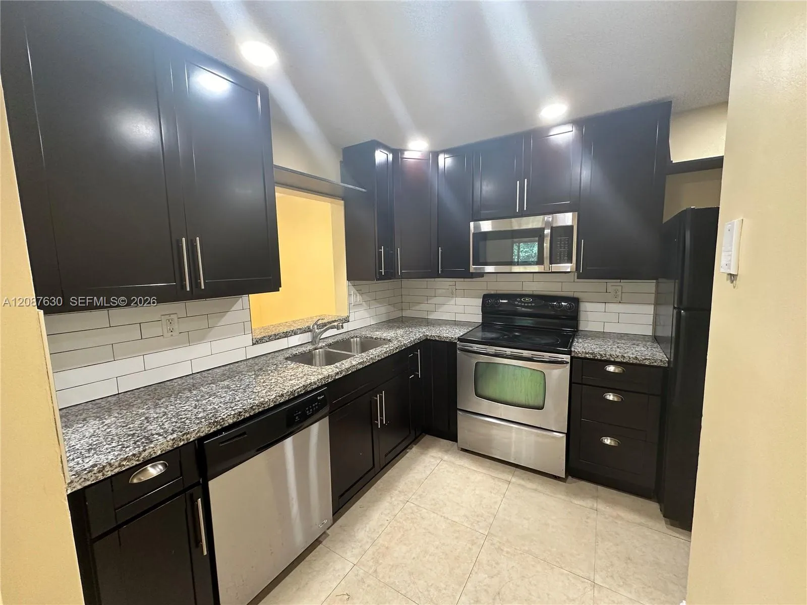 En Renta 1718 NW 56th Avenue 1718, Lauderhill, FL 33313, Lauderhill, FL 33313