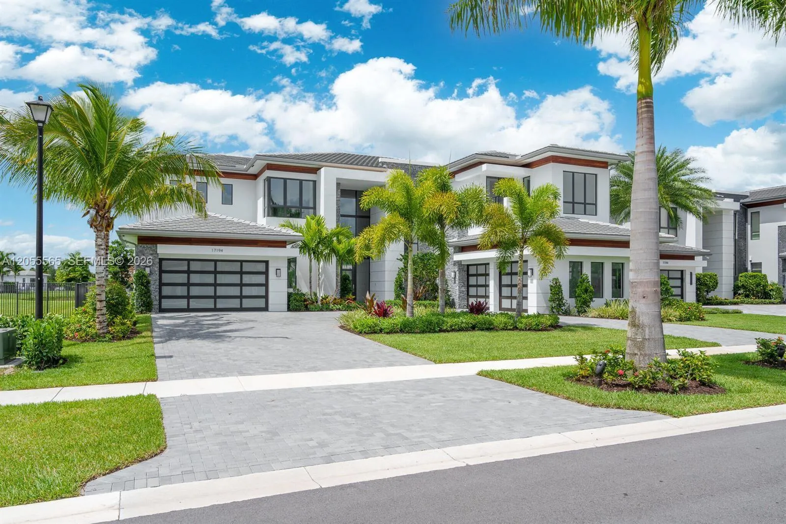 Foto de propiedad en 17194 Brulee Breeze Way, Boca Raton, FL 33496 Boca Raton con MLS# 