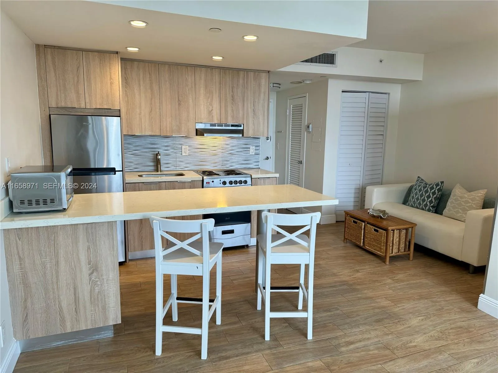 Foto de propiedad en 1720 Harrison Street 15F, Hollywood, FL 33020 Hollywood con MLS# 