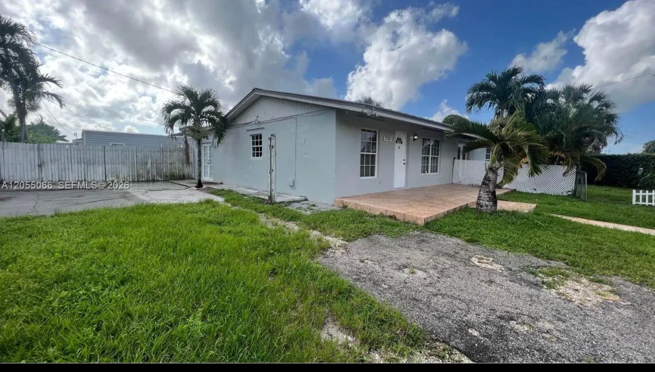 Foto de propiedad en 17201 NW 53rd Avenue 1, Miami Gardens, FL 33055 Miami Gardens con MLS# 