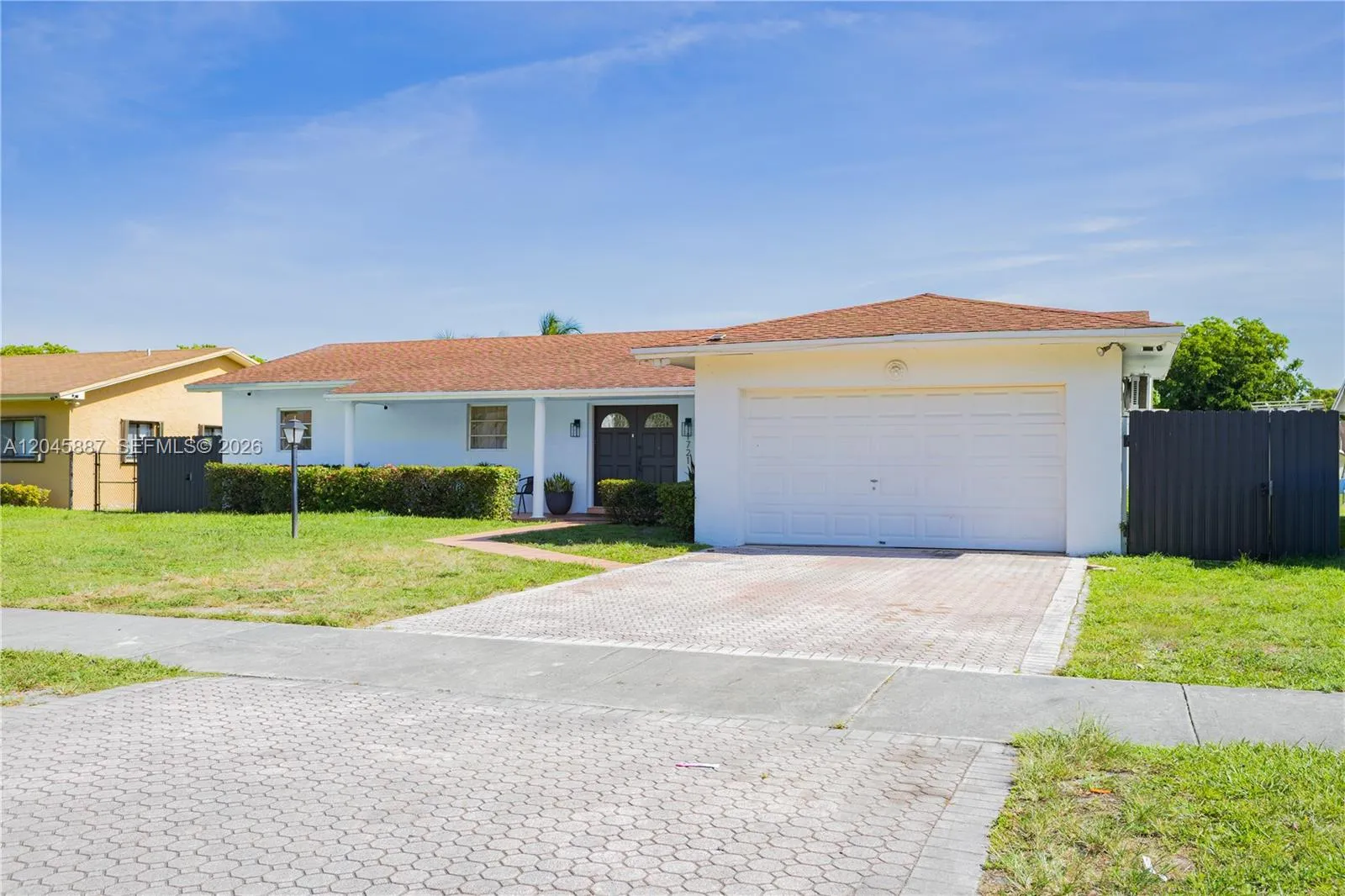 Foto de propiedad en 1721 NW 191st Street, Miami Gardens, FL 33056 Miami Gardens con MLS# 