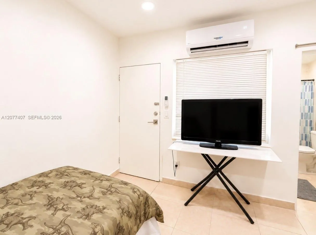 En Renta 1721 SW 14th Street B, Miami, FL 33145, Miami, FL 33145