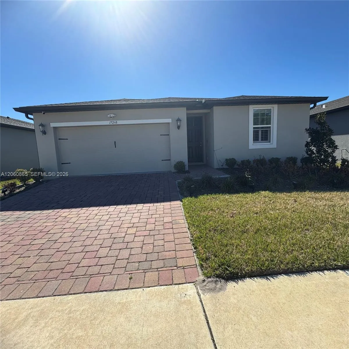 Foto de propiedad en 17268 Cagan Crossings, Clermont, FL 34714 Clermont con MLS# 