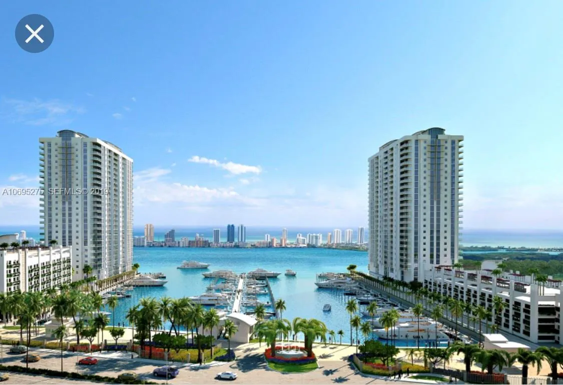 Foto de propiedad en 17301 Biscayne, Aventura, FL 33160 Aventura con MLS# 