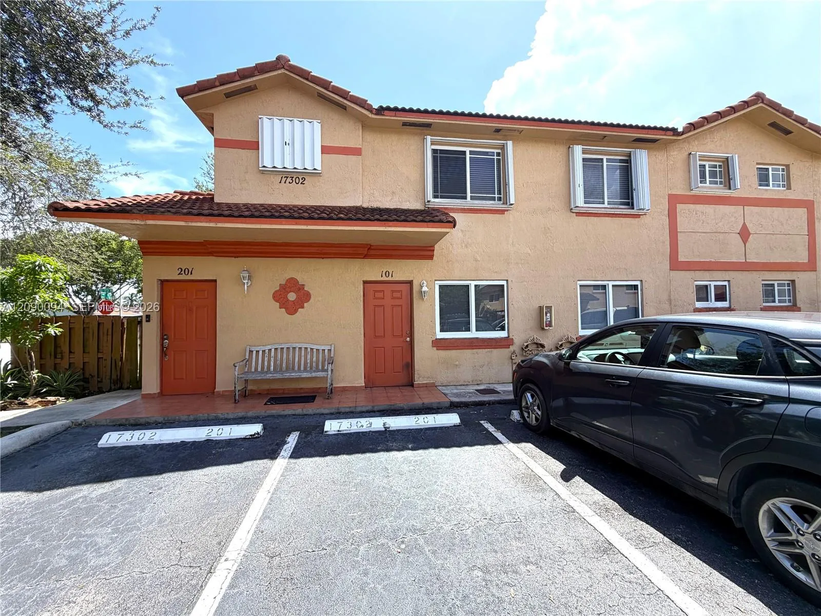En Renta 17302 NW 74th Avenue 101, Hialeah, FL 33015, Hialeah, FL 33015