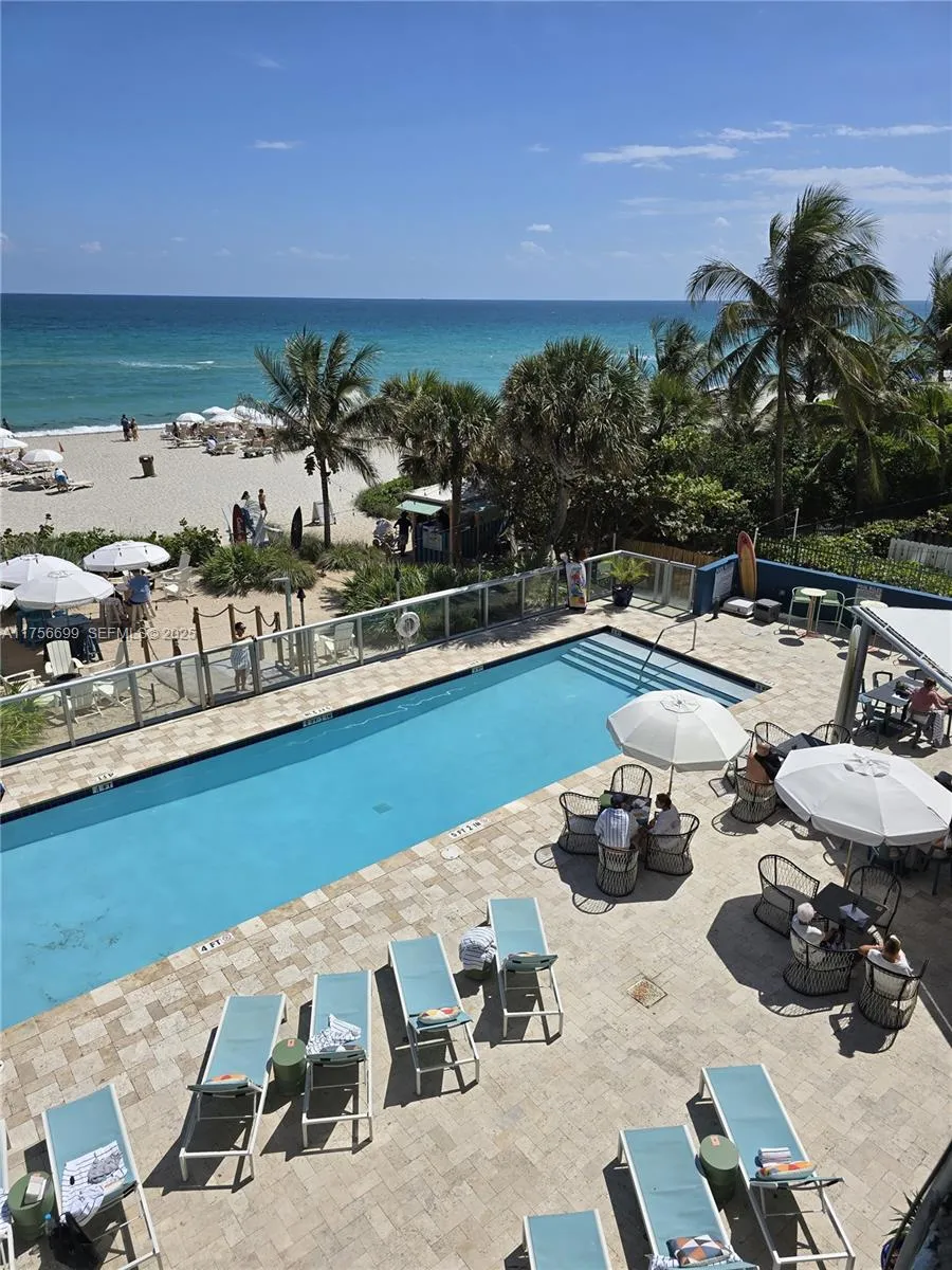 Foto de propiedad en 17315 Collins Avenue 1402, Sunny Isles Beach, FL 33160 Sunny Isles Beach con MLS# 