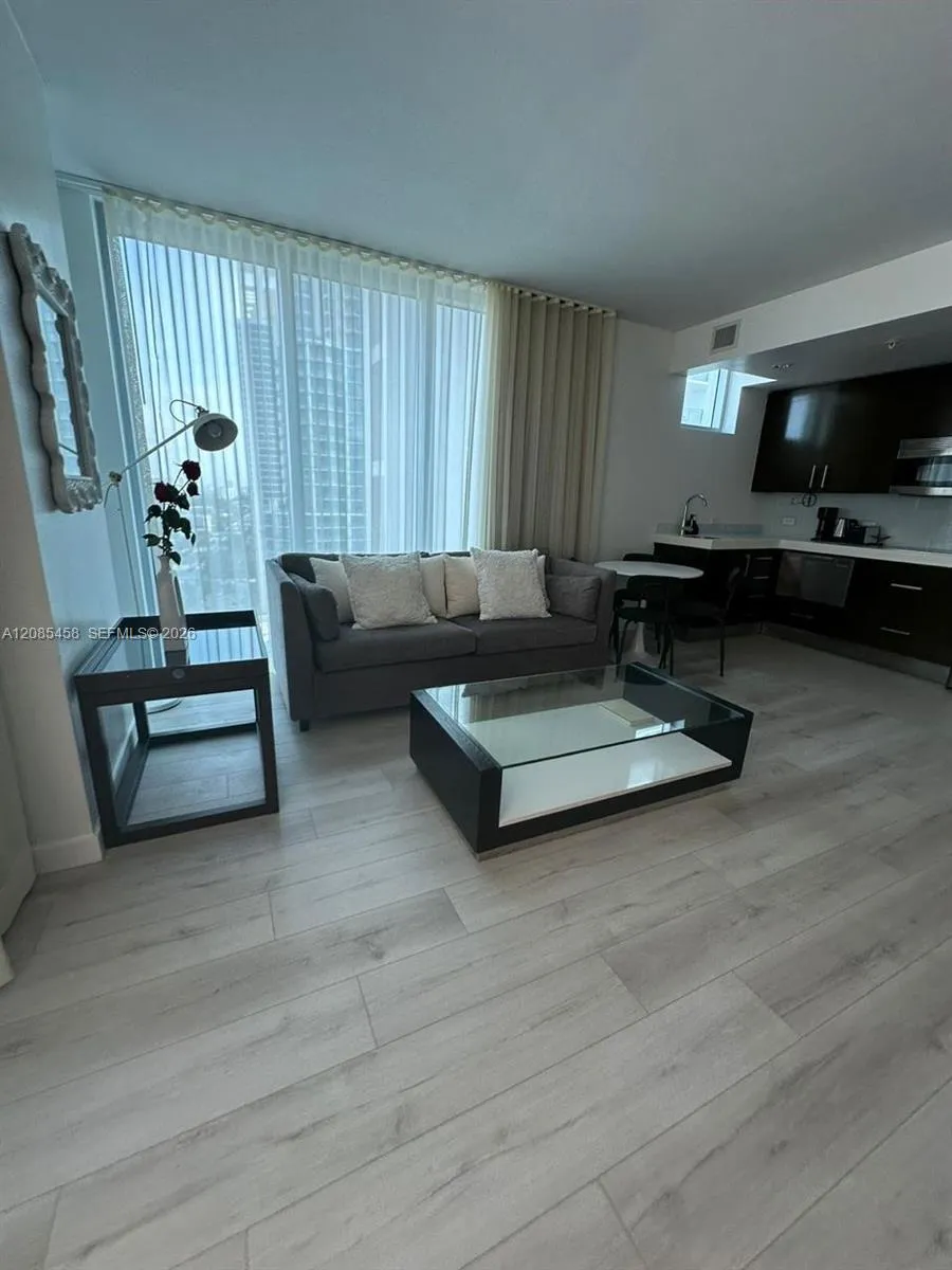 En Venta 17315 Collins Avenue 2006, Sunny Isles Beach, FL 33160, Sunny Isles Beach, FL 33160