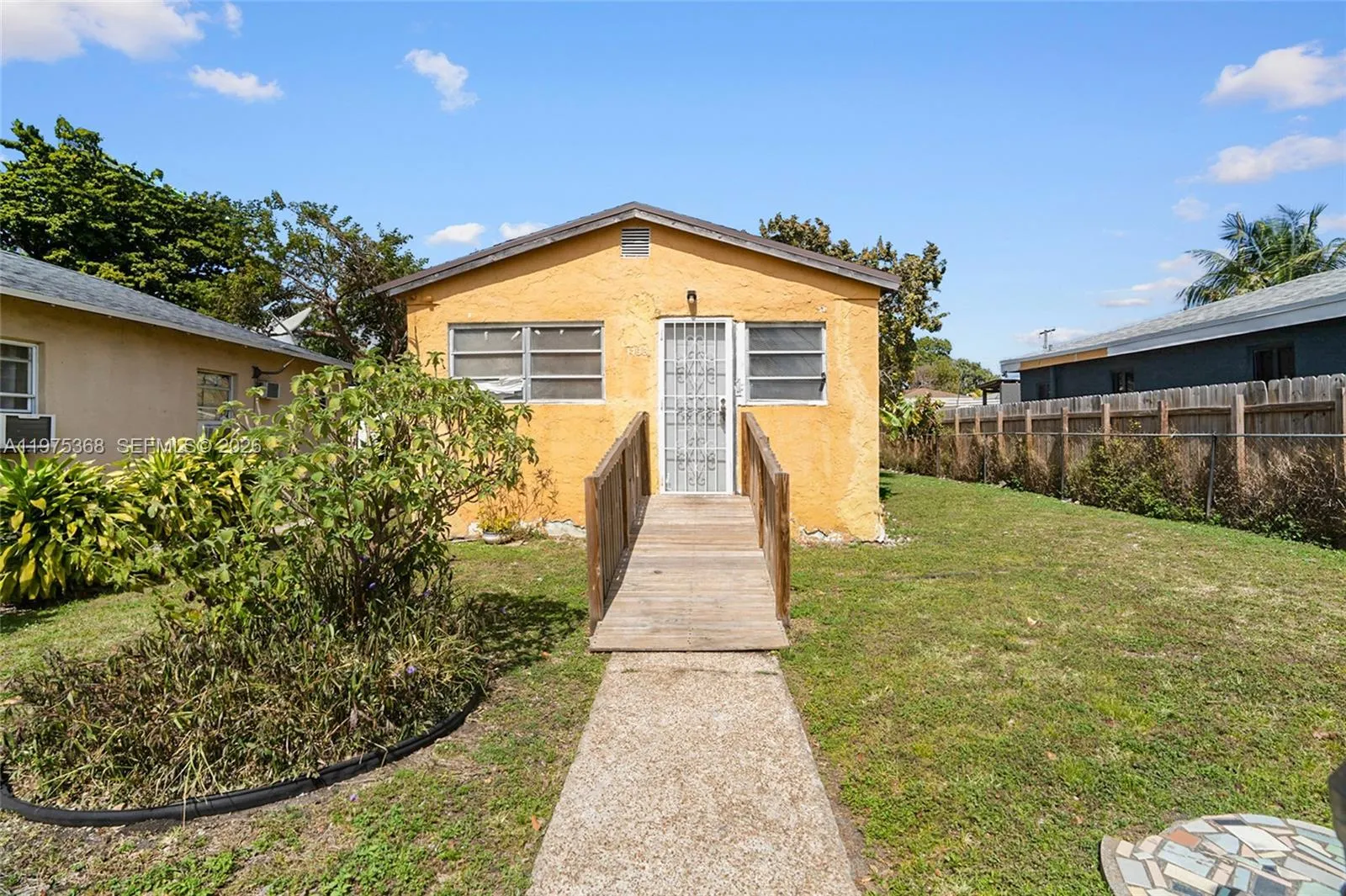 Vendido 1733 NW 66th Street, Miami, FL 33147, Miami, FL 33147