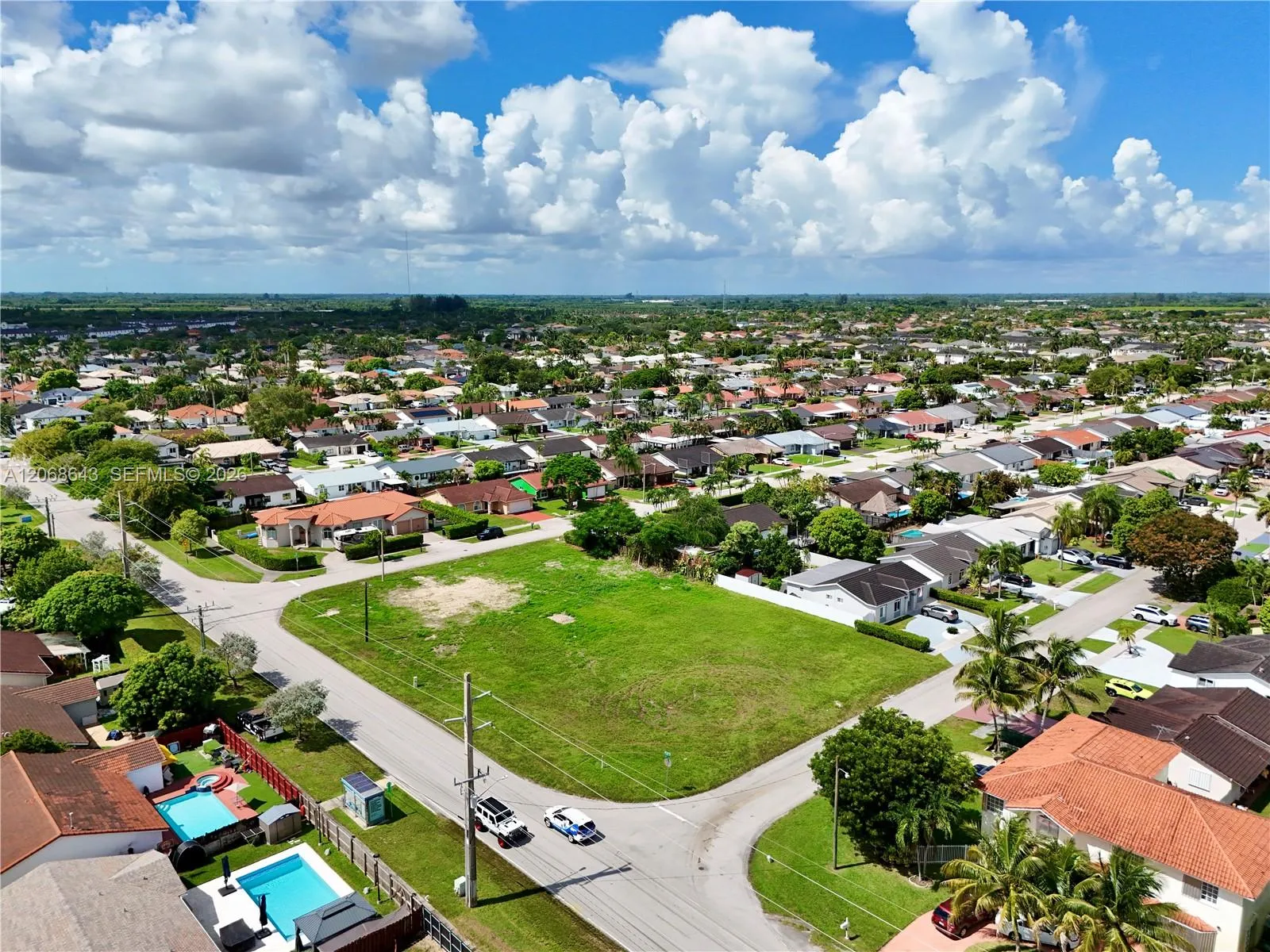 Foto de propiedad en 17340 SW 147th Avenue, Miami, FL 33187 Miami con MLS# 