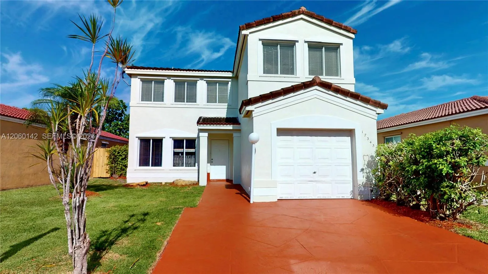 Foto de propiedad en 17343 SW 142nd Place, Miami, FL 33177 Miami con MLS# 