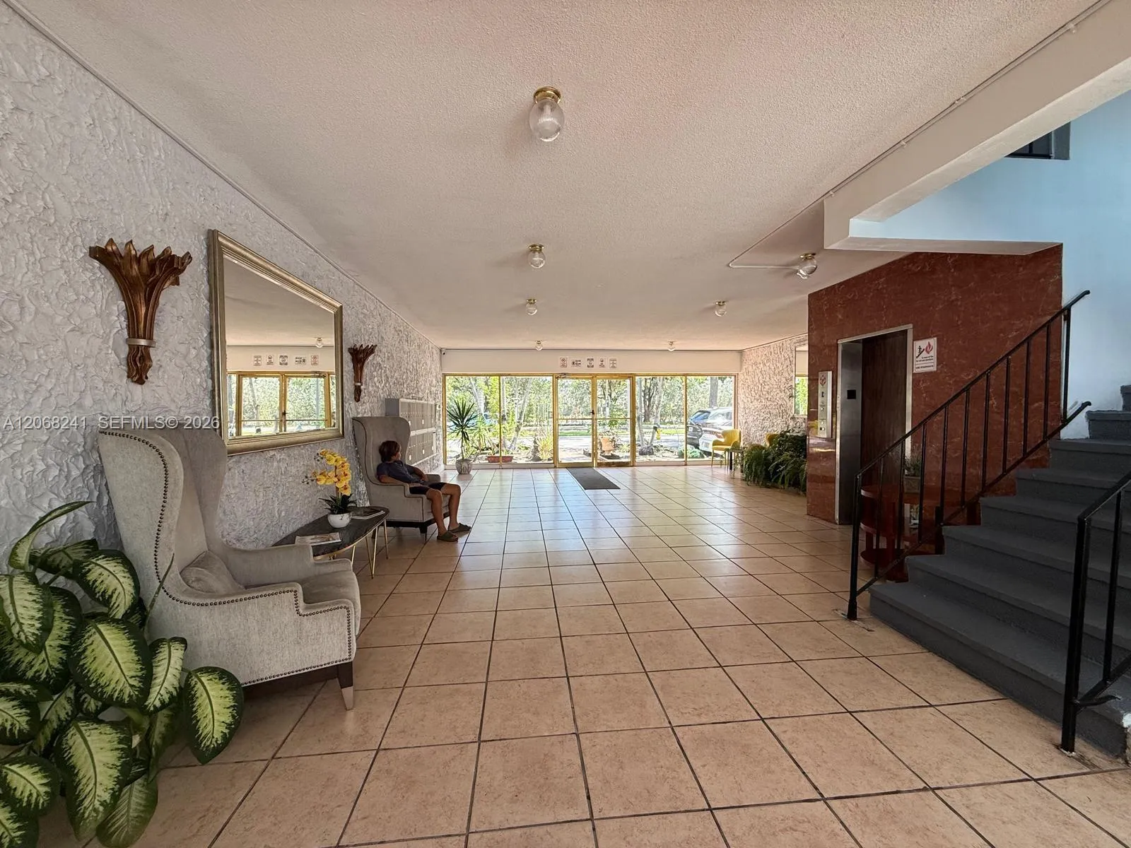 Foto de propiedad en 1735 NE 164th Street E104, North Miami Beach, FL 33162 North Miami Beach con MLS# 