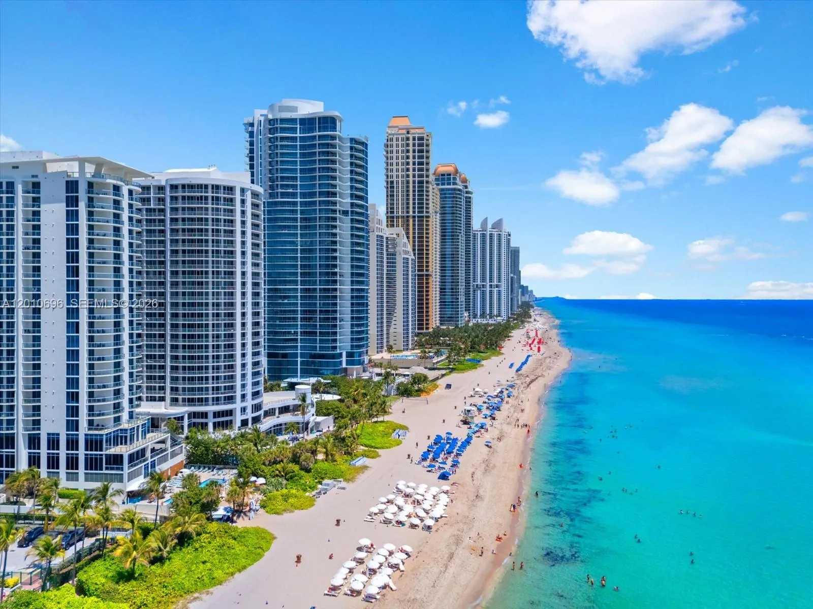Foto de propiedad en 17375 Collins Avenue 1508, Sunny Isles Beach, FL 33160 Sunny Isles Beach con MLS# 