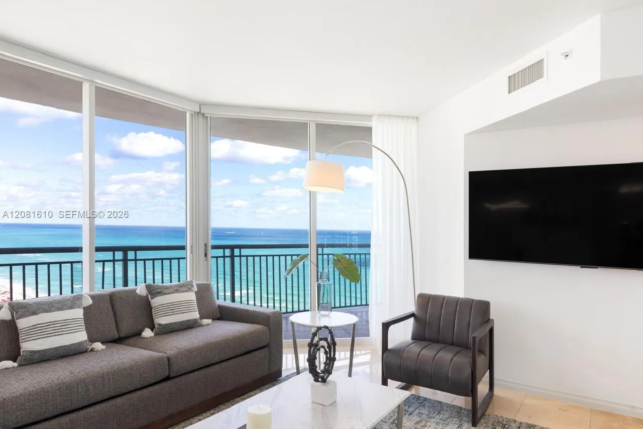 Foto de propiedad en 17375 Collins Avenue 2008, Sunny Isles Beach, FL 33160 Sunny Isles Beach con MLS# 